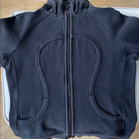 Lululemon Scuba Hoodie, Black, Size 10(?) - Picture 11 of 12
